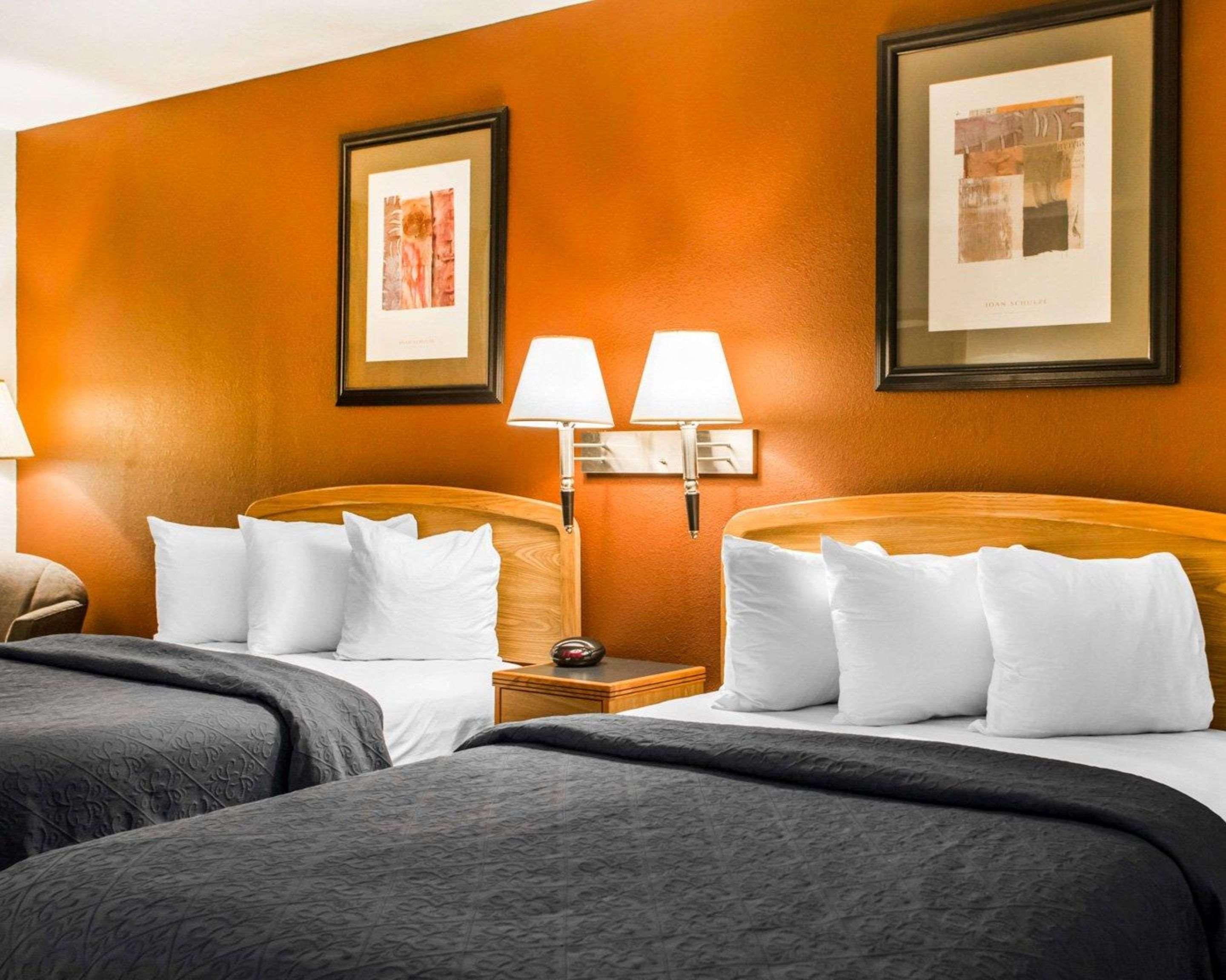 Quality Inn & Suites South-Obetz מראה חיצוני תמונה