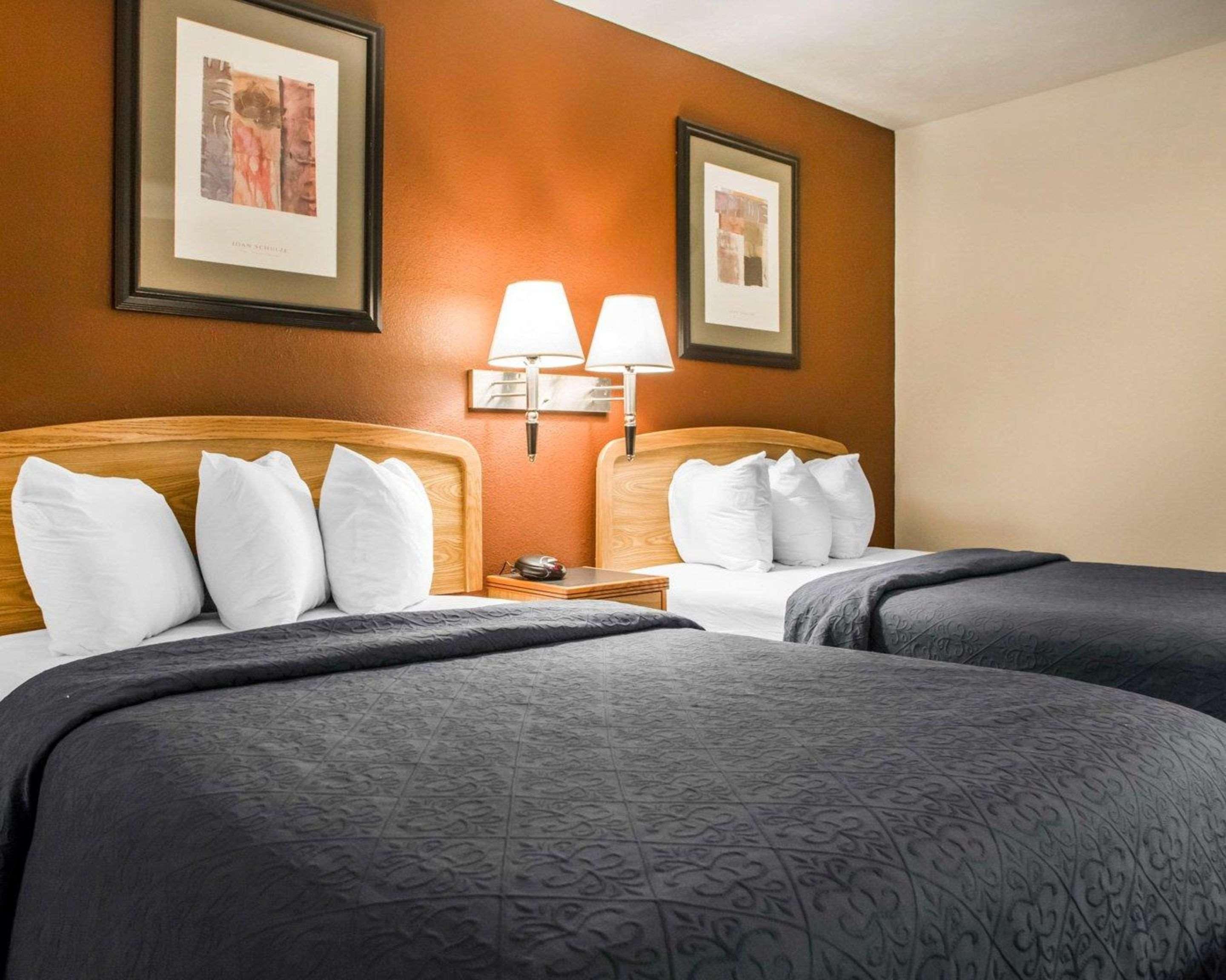 Quality Inn & Suites South-Obetz מראה חיצוני תמונה