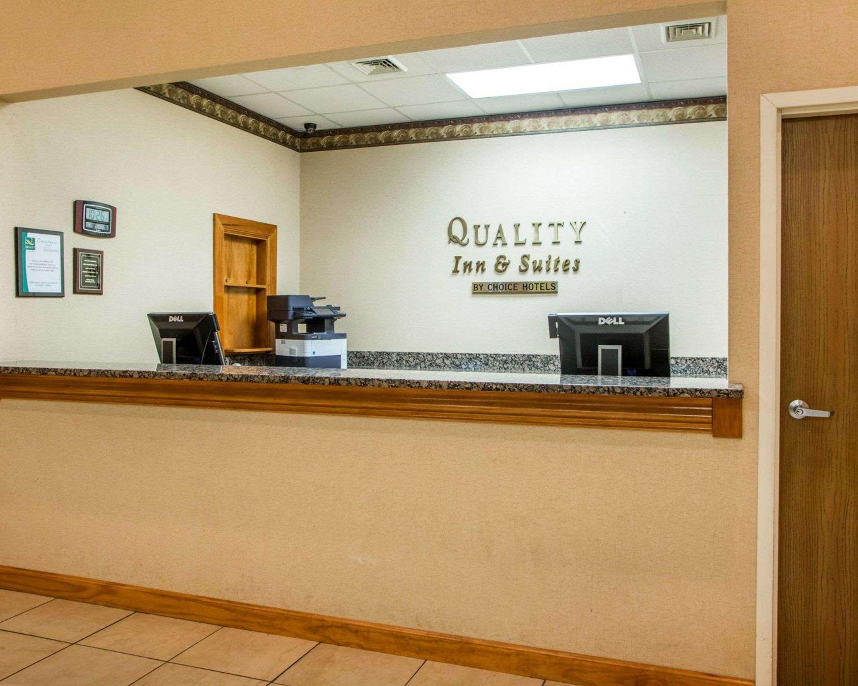 Quality Inn & Suites South-Obetz מראה חיצוני תמונה