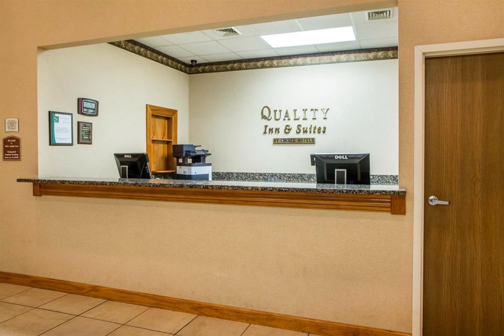 Quality Inn & Suites South-Obetz מראה חיצוני תמונה