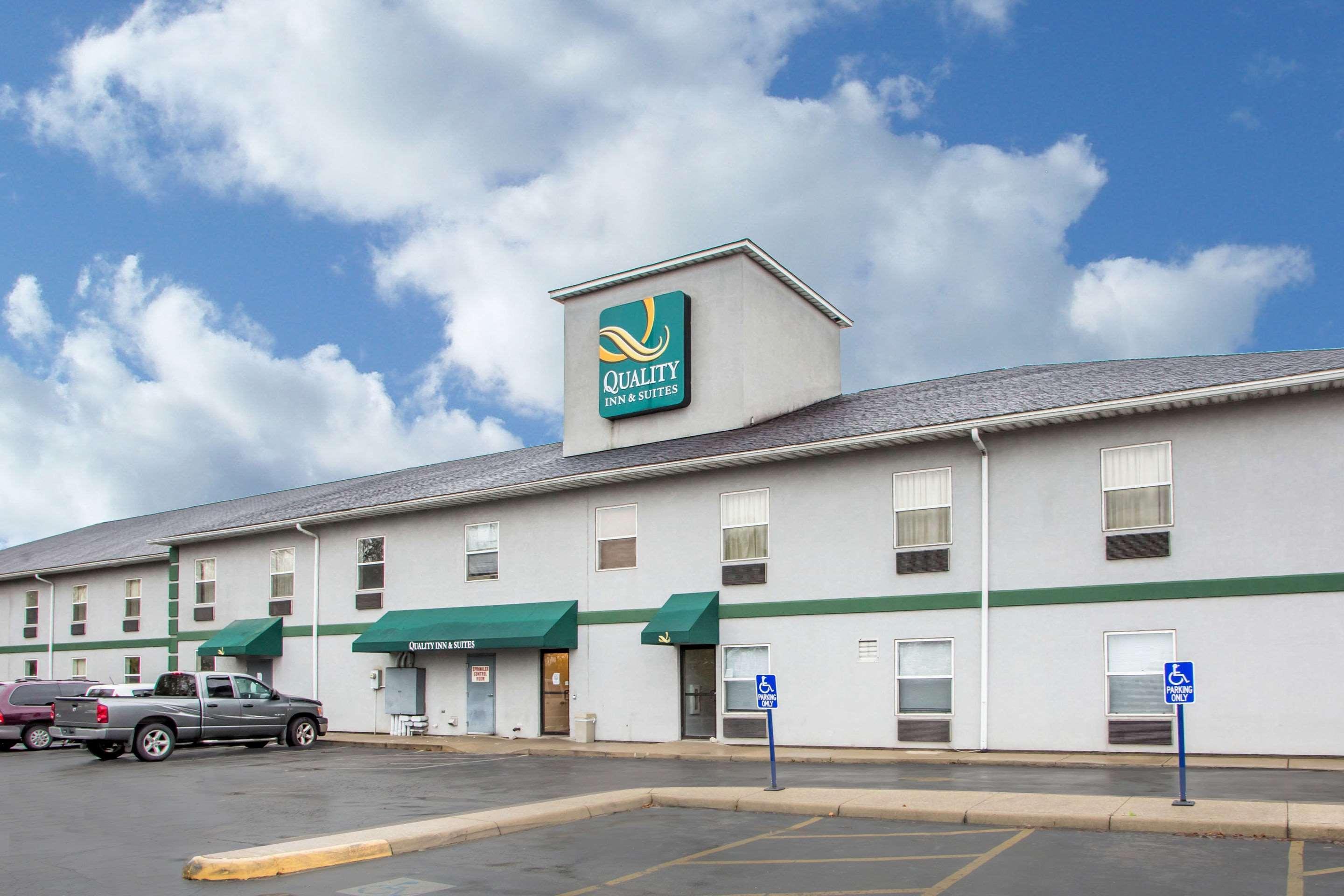 Quality Inn & Suites South-Obetz מראה חיצוני תמונה